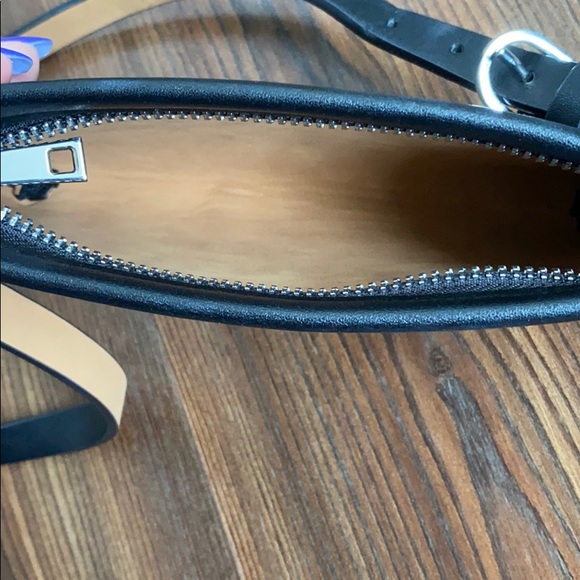 Michael Kors fanny pack - Picture 6 of 9